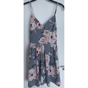 Gray & Pink Dry Goods Lush Floral Dress size S